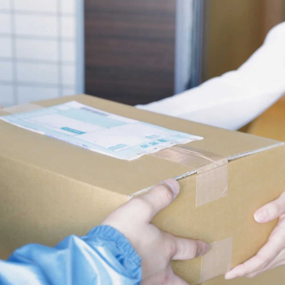 Sistema de casilleros inteligentes para gestión de paquetería en edificios